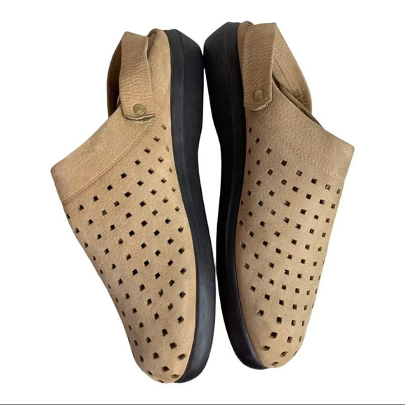 Propet Leather Slip On Comfort Shoes Laser Cut Size 9.5 EUR 40 - Picture 7 of 11